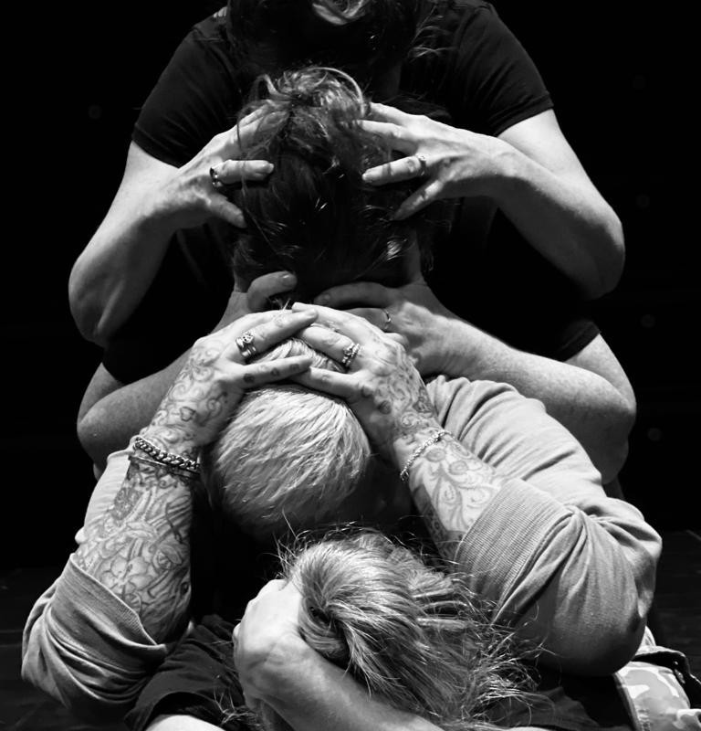Fallen Angels Dance Theatre support Share Shop Fundraiser
